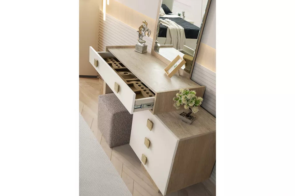 Rigas Dressing Table & Mirror