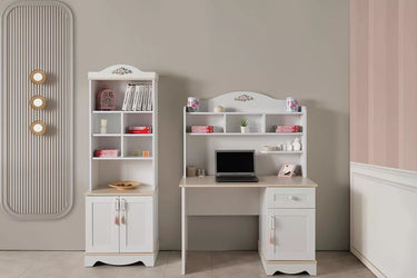 Sahra Desk
